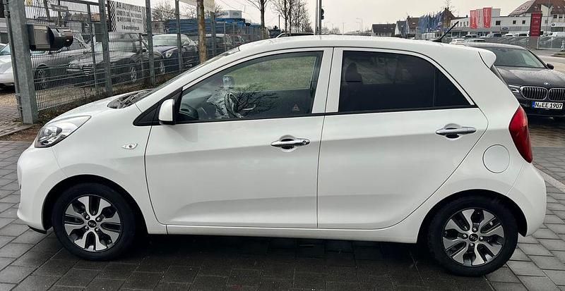 Gebraucht Kia Picanto 69 PS (50 kW) 2015 Weiß Kleinwagen