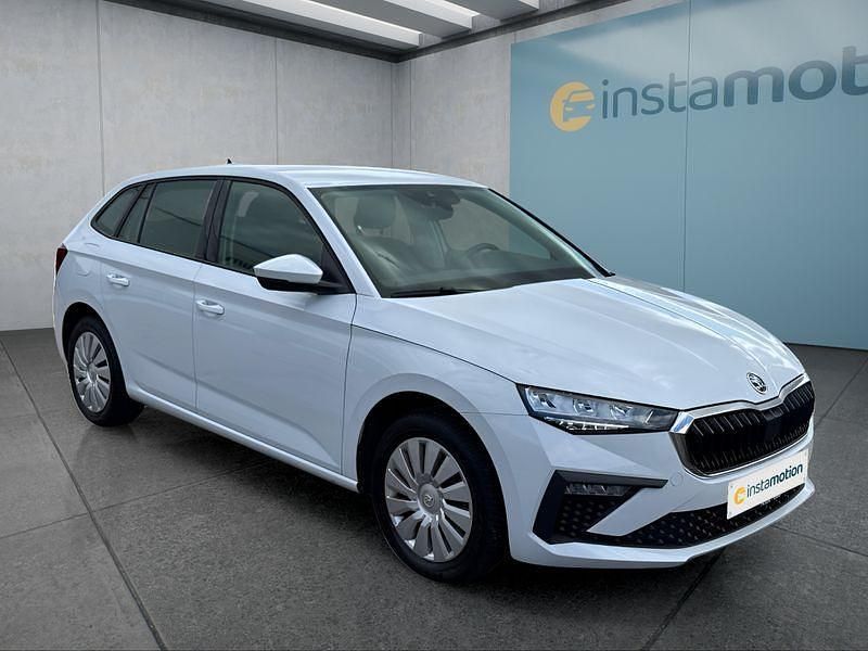 Gebraucht Skoda Scala Essence 95 PS (69 kW) 2025 Weiß Kleinwagen