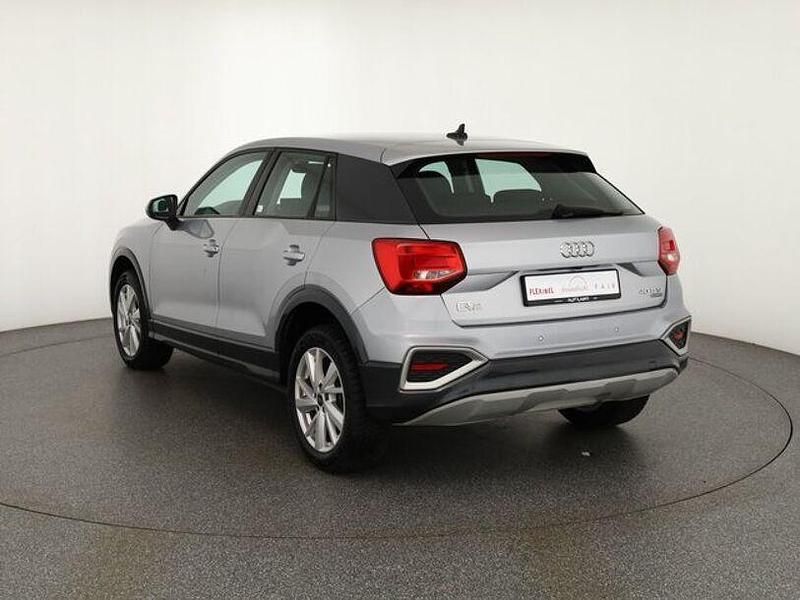 Gebraucht Audi Q2 S-Line 190 PS (139 kW) 2023 Silber SUV