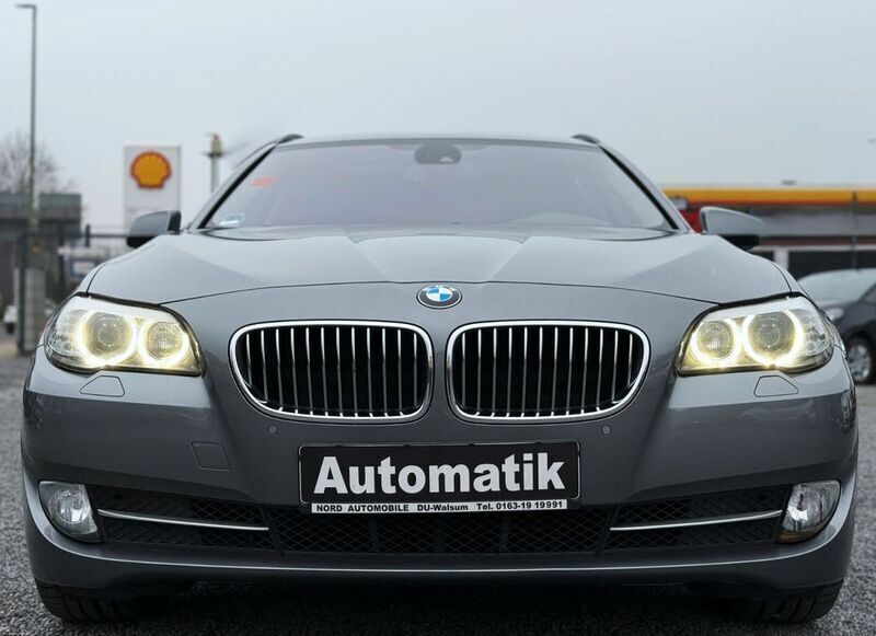 Grau Gebraucht 2012 BMW 520 Comfort Edition Kombi | 12.990 € (Etwas zu teuer) - Bild 1/4