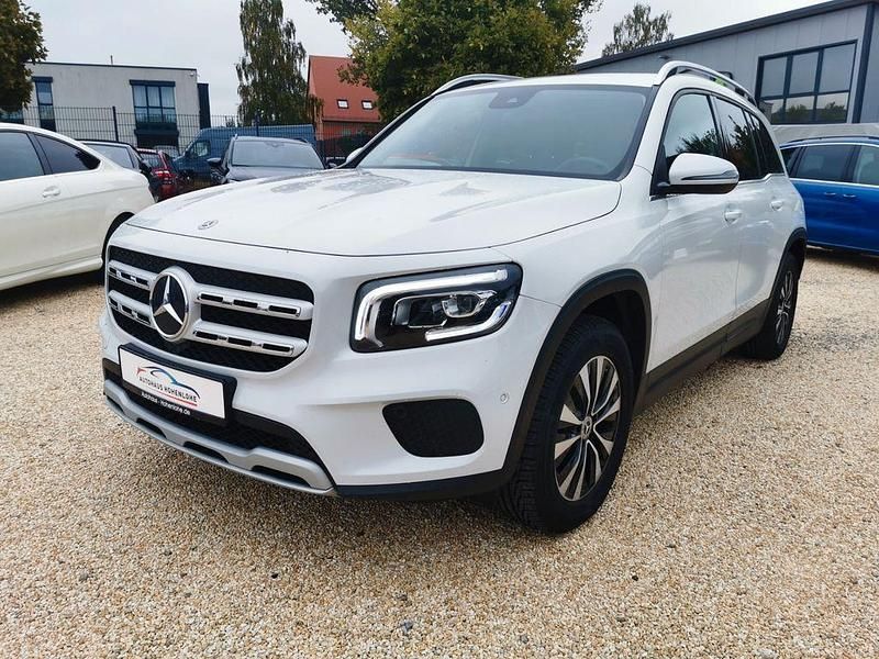Mondstein silber Gebraucht 2022 Mercedes GLB220 SUV | 28.980 € (Guter Preis) - Bild 1/4