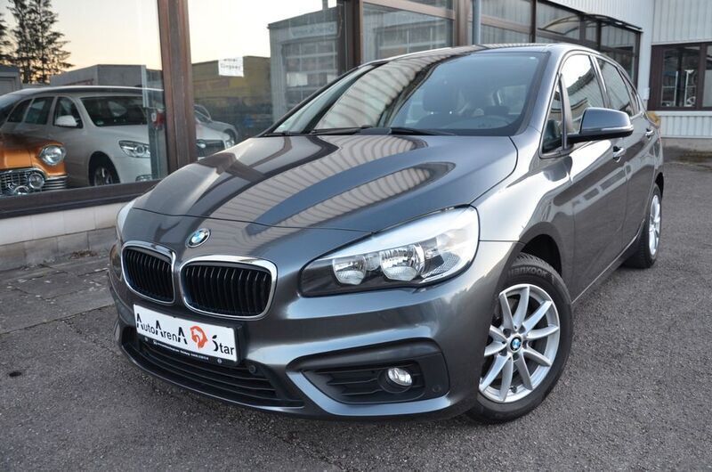 Grau Gebraucht 2015 BMW 218 Basis Kombi | 9.790 € (Etwas zu teuer) - Bild 1/4