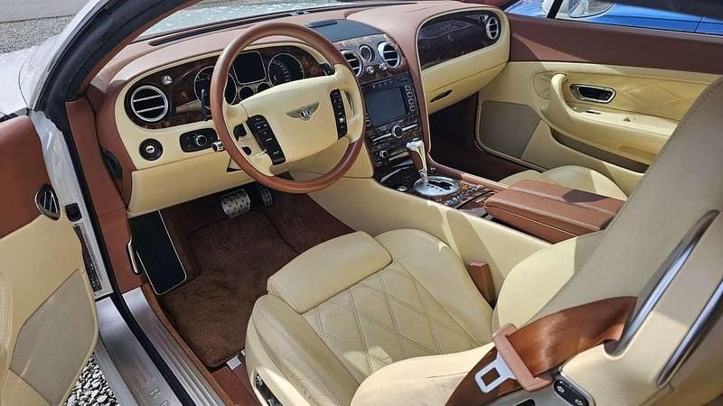 Gebraucht Bentley Continental GT Mulliner 559 PS (411 kW) 2007 Weiß Coupé