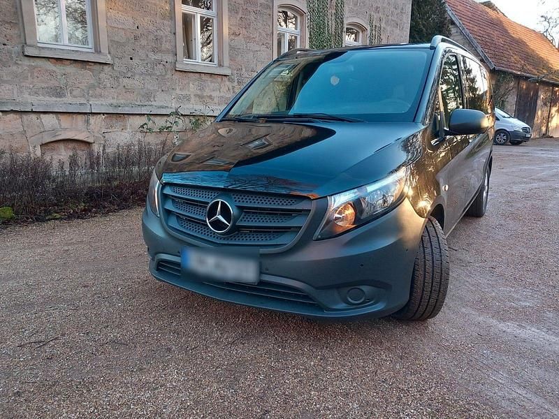 Gebraucht Mercedes Vito 190 PS (139 kW) 2017 Schwarz Van