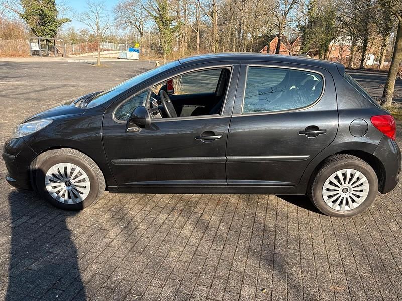 Gebraucht Peugeot 207 73 PS (53 kW) 2007 Schwarz Kleinwagen