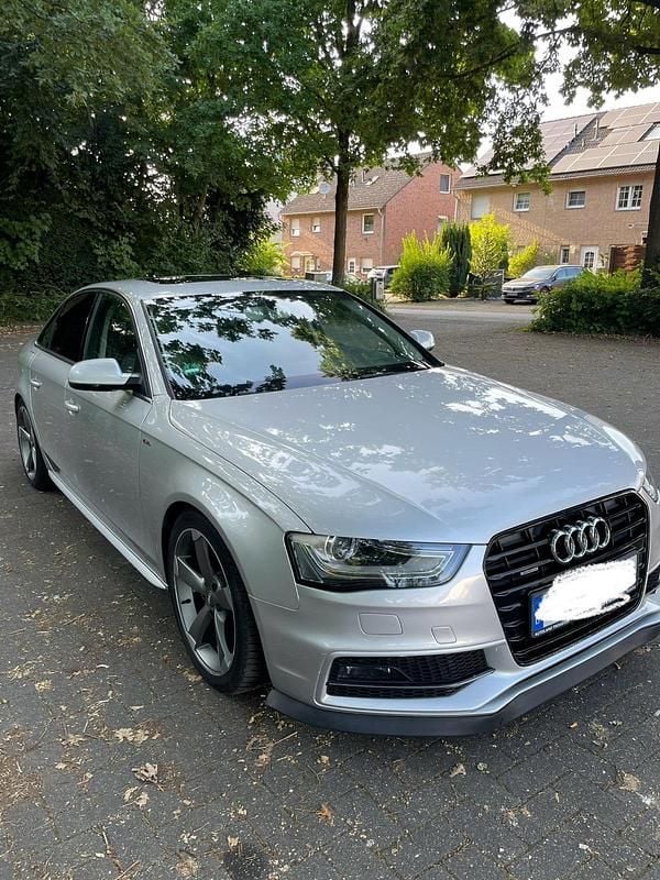 Silber Gebraucht 2014 Audi A4 S-Line Limousine | 9.500 € (Superpreis) - Bild 1/4
