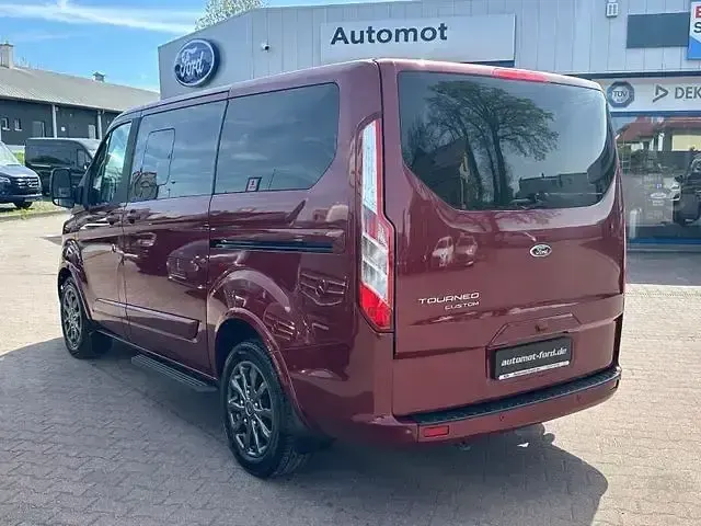 Gebraucht Ford Tourneo Custom Titanium X 185 PS (136 kW) 2021 Rot Van
