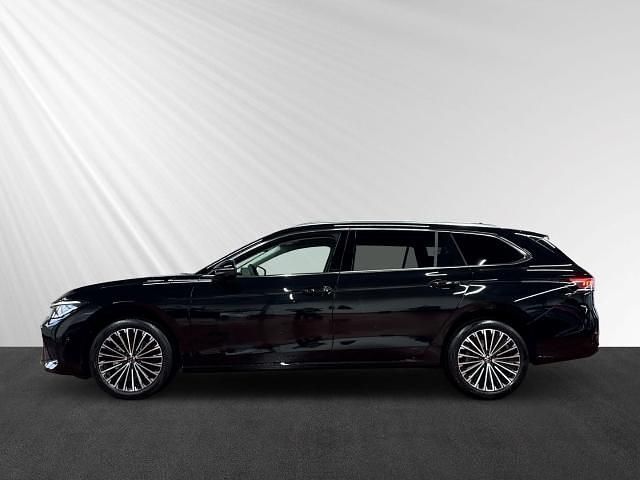 Neu VW Passat Elegance 150 PS (110 kW) 2026 Grenadillschwarz metallic (schwarz) Kombi