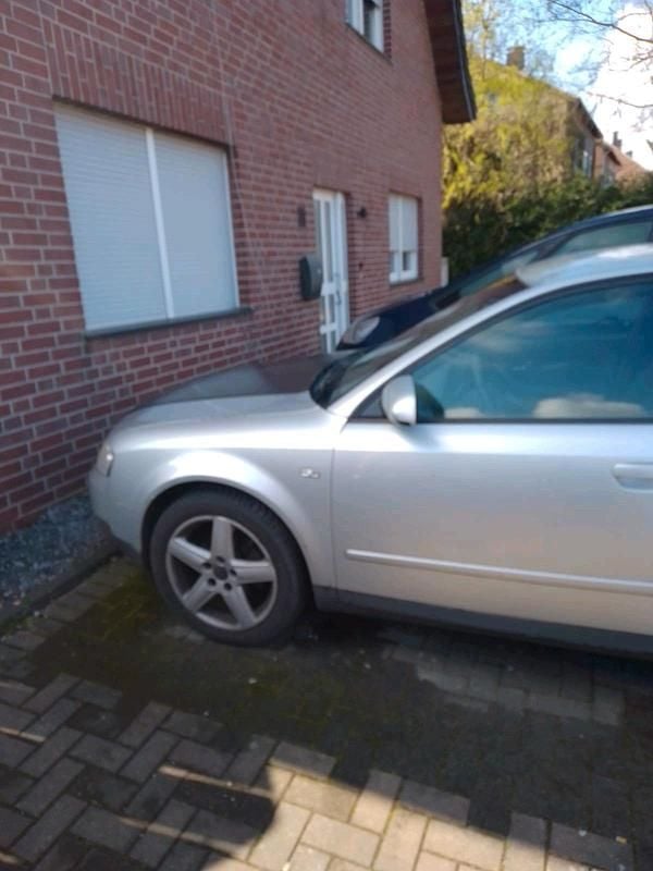 Gebraucht Audi A4 130 PS (95 kW) 2002 Silber Limousine
