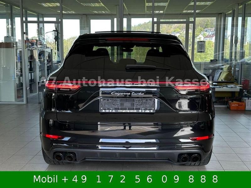 Tiefschwarz vollleder schwarz Gebraucht 2019 Porsche Cayenne Turbo Chrono SUV | 74.500 € (Teuer) - Bild 1/4