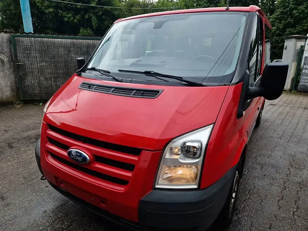 Gebraucht Ford Transit Trend 140 PS (102 kW) 2009 Rot Kombi