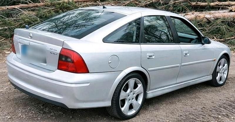 Gebraucht Opel Vectra 116 PS (85 kW) 2000 Limousine