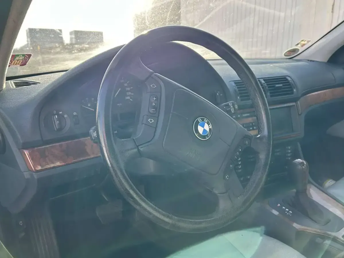 Gebraucht BMW 540 286 PS (210 kW) 2000 Grün Limousine