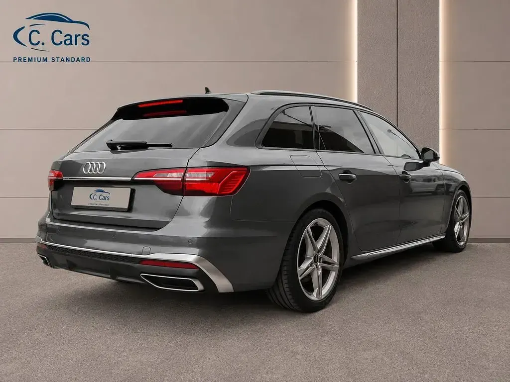 Gebraucht Audi A4 Competition 163 PS (119 kW) 2023 Grau Limousine