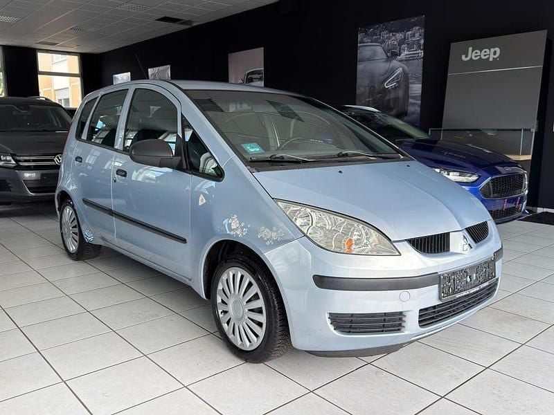 Second-hand Mitsubishi Colt Invite 95 CP (69 kW) 2004 Albastru Hatchback