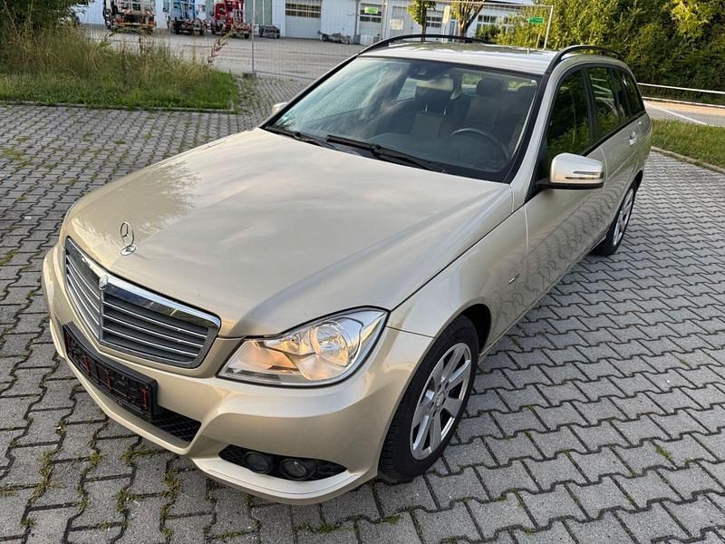Beige Gebraucht 2011 Mercedes C180 Kombi | 8.700 € (Guter Preis) - Bild 1/4