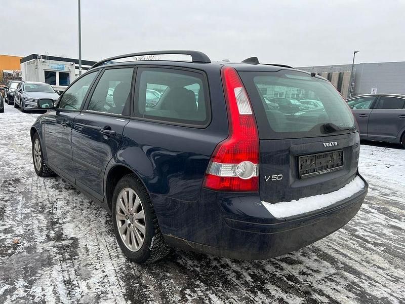 Gebraucht Volvo V50 Kinetic 140 PS (102 kW) 2005 Blau Kombi