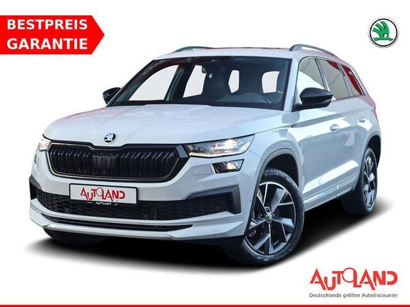 Moon white (metallic) Gebraucht 2022 Skoda Kodiaq SportLine SUV | 40.950 € (Etwas zu teuer) - Bild 1/4