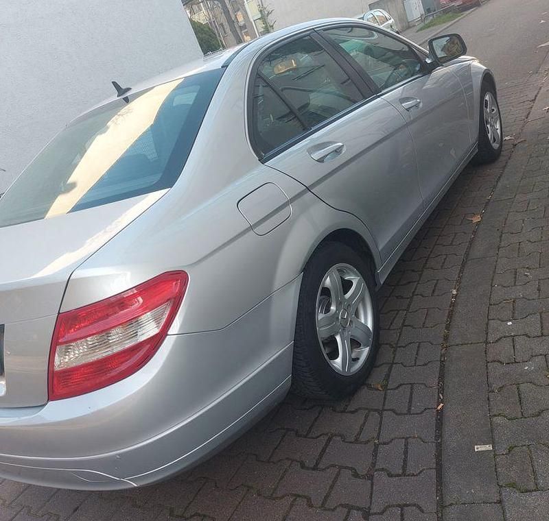Gebraucht Mercedes C180 Elegance 156 PS (114 kW) 2008 Silber Limousine