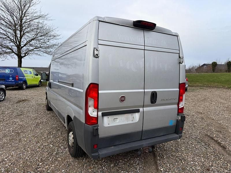 Gebraucht Fiat Ducato 131 PS (96 kW) 2015 Grau Van