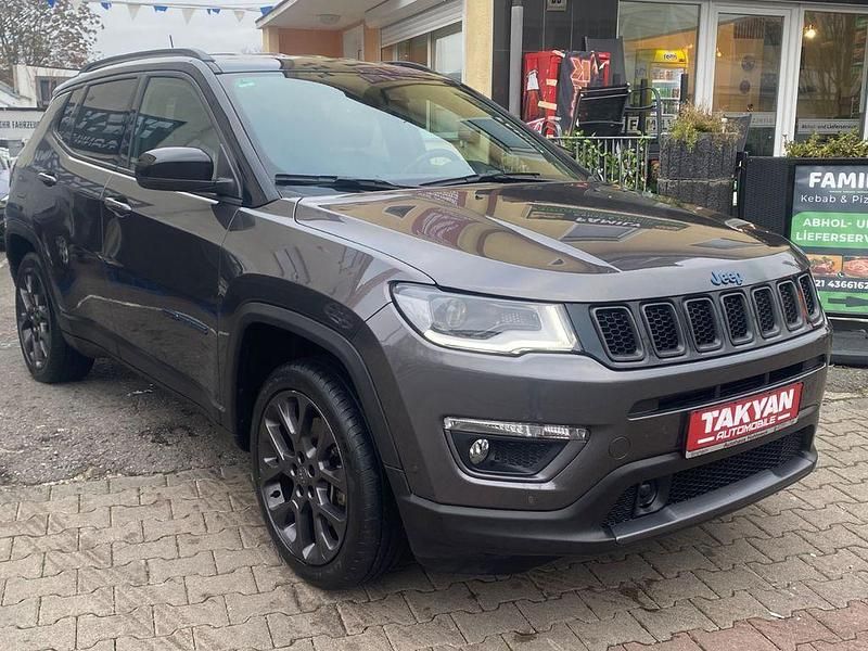 Gebraucht Jeep Compass 179 PS (131 kW) 2020 Schwarz SUV