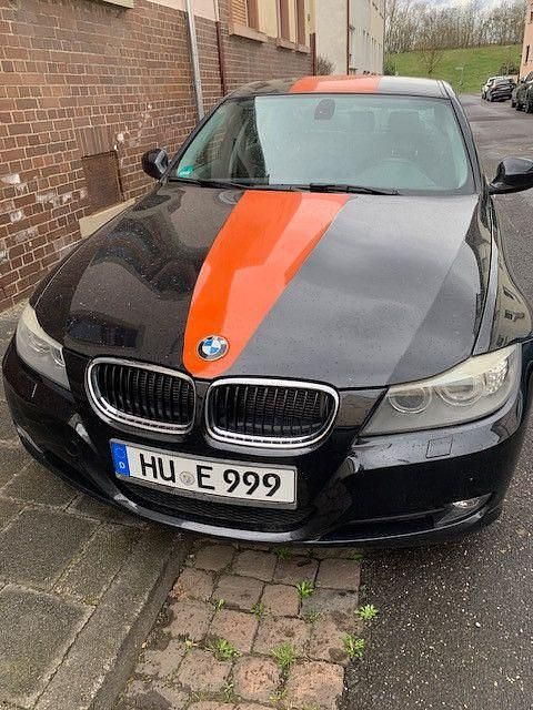 Gebraucht BMW 318 143 PS (105 kW) 2011 Limousine