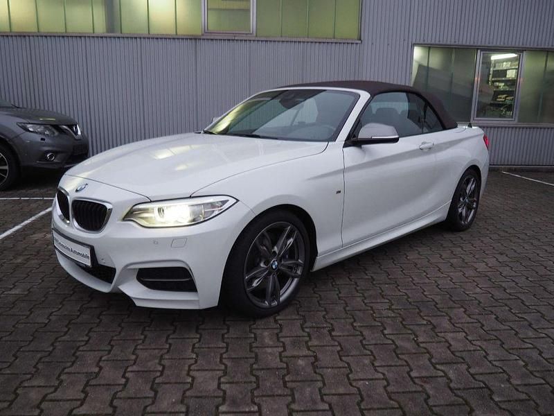 Gebraucht BMW M235 Sport Line 326 PS (239 kW) 2016 Alpinweiß Cabrio
