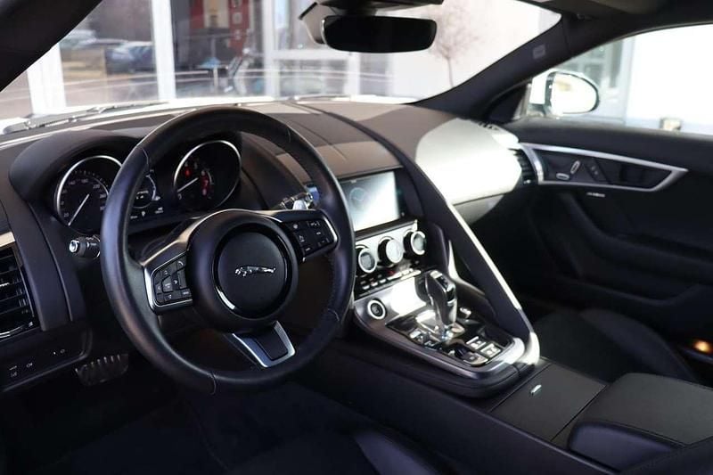 Gebraucht Jaguar F-Type 300 PS (220 kW) 2018 Weiß Coupé