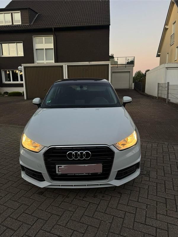 Weiß Gebraucht 2018 Audi A1 S-Line Kleinwagen | 9.999 € (Superpreis) - Bild 1/4