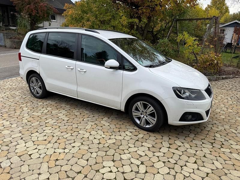 Weiß Gebraucht 2014 Seat Alhambra Style Van / Kleinbus | 13.000 € (Teuer) - Bild 1/4