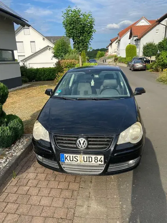 Gebraucht VW Polo Comfortline 80 PS (58 kW) 2009 Schwarz Kleinwagen