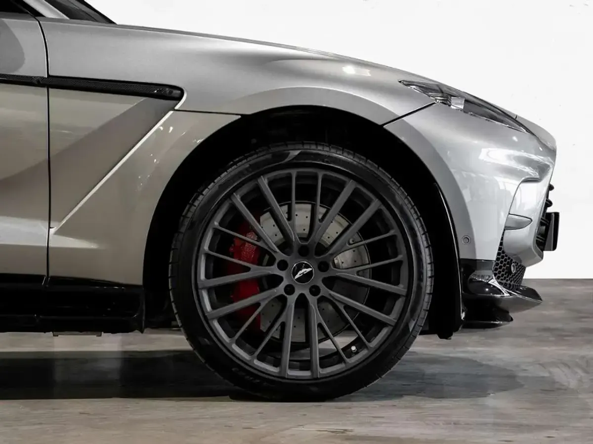 Gebraucht Aston Martin DBX 707 707 PS (519 kW) 2024 Silber SUV
