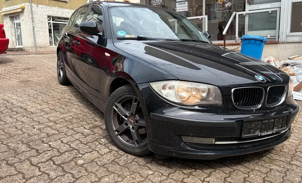 Używany BMW 116 122 KM (89 kW) 2010 Czarny Hatchback