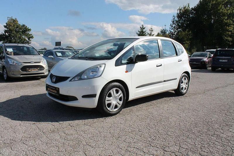 Weiß Gebraucht 2009 Honda Jazz Kleinwagen | 3.790 € (Etwas zu teuer) - Bild 1/4