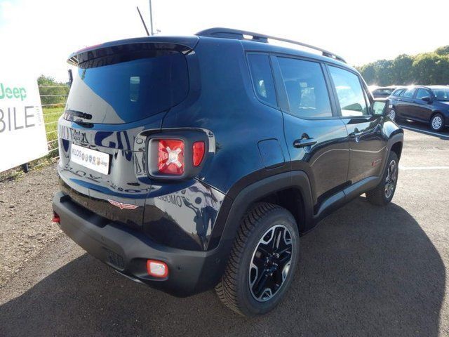Gebraucht Jeep Renegade Trailhawk 170 PS (125 kW) 2017 Schwarz metallic SUV
