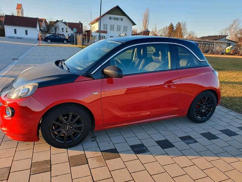 Gebraucht Opel Adam 101 PS (74 kW) 2013 Rot Kleinwagen