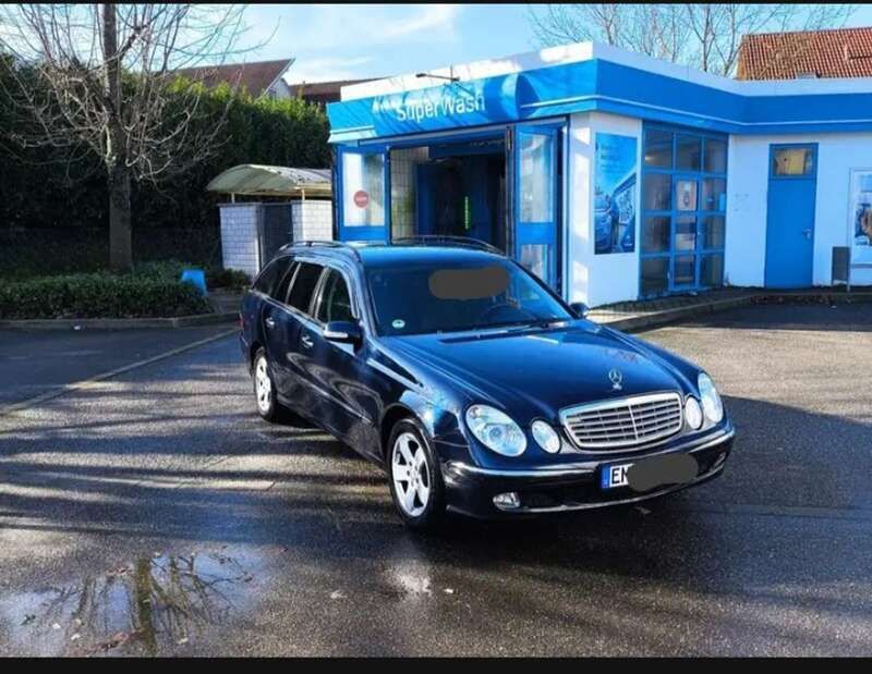Gebraucht 2004 Mercedes 220 Elegance | 4.900 € - Bild 1/4
