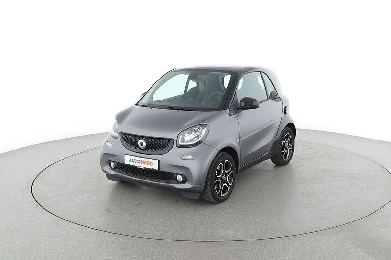 Grau Gebraucht 2018 Smart ForTwo Coupé Basis Kleinwagen | 14.630 € (Fairer Preis) - Bild 1/3