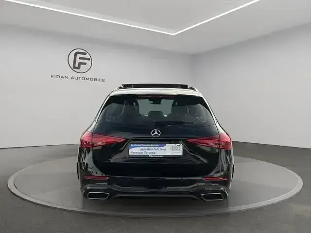 Gebraucht Mercedes C220 AMG line 200 PS (147 kW) 2022 Schwarz/baltic black Kombi