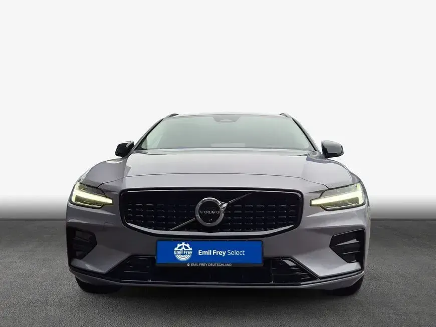 Gebraucht Volvo V60 Plus 197 PS (144 kW) 2025 Aurora silver / metallic Kombi
