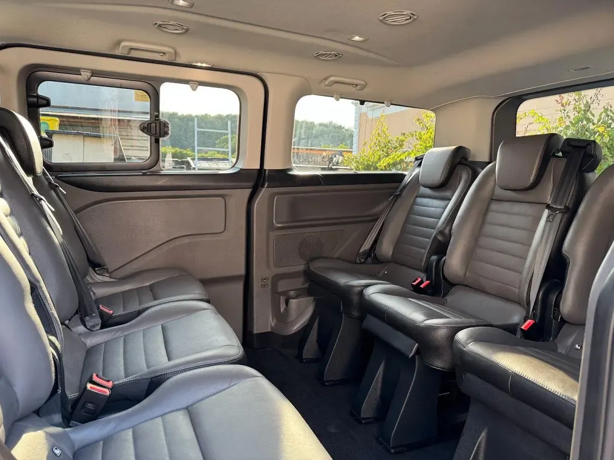 Usata Ford Transit Custom 253 CV (186 kW) 2020 Nero Monovolume