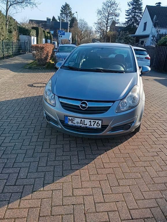 Gebraucht Opel Corsa Edition 101 PS (74 kW) 2010 Silber Kleinwagen