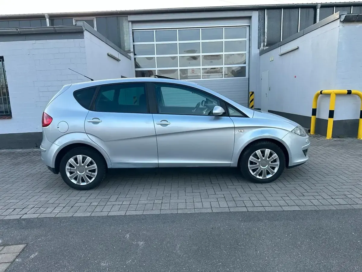Gebraucht Seat Altea Reference 140 PS (102 kW) 2006 Silber Van / Kleinbus