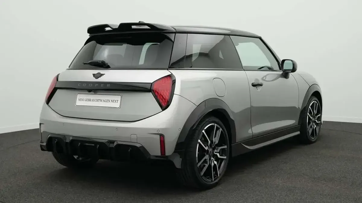 Gebraucht Mini John Cooper Works 156 PS (114 kW) 2025 Grau Kleinwagen