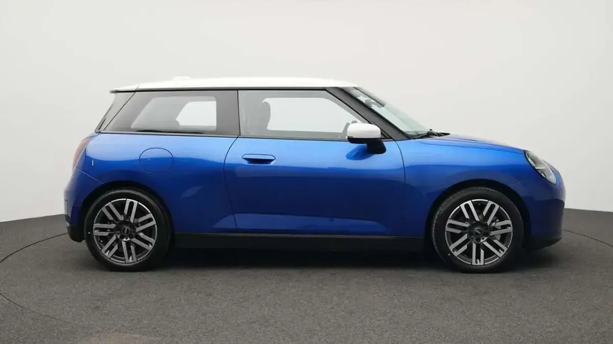 Occasion Mini Cooper Classic 135 kW (184 ch) 2025 Bleue Citadine