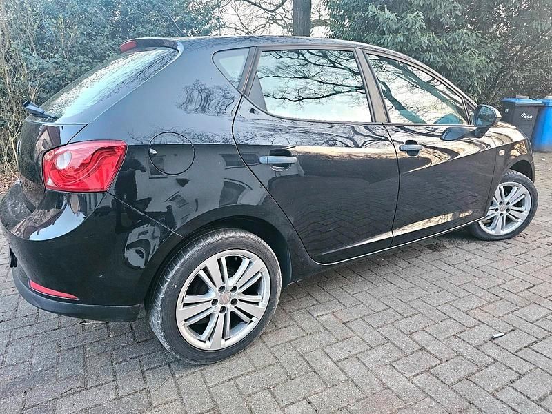 Gebraucht Seat Ibiza 70 PS (51 kW) 2011 Schwarz Kleinwagen