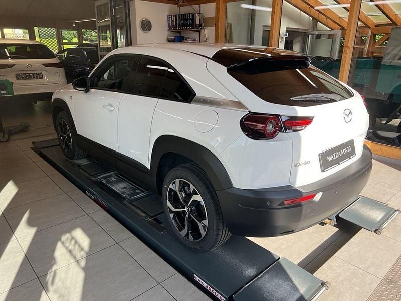Neu Mazda MX30 Exclusive-Line 170 PS (125 kW) 2025 Weiß SUV