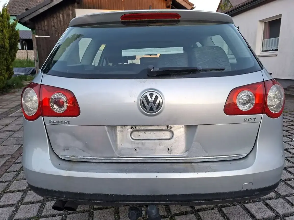 Gebraucht VW Passat 200 PS (147 kW) 2007 Reflex silver metallic Limousine