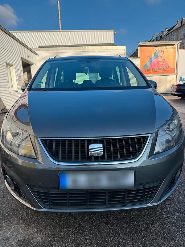 Gebraucht Seat Alhambra 150 PS (110 kW) 2014 Grau Van / Kleinbus