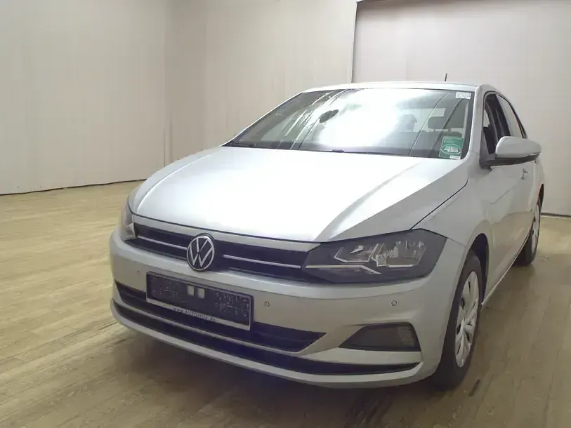 Gebraucht VW Polo Comfortline 80 PS (58 kW) 2021 Silber Kleinwagen